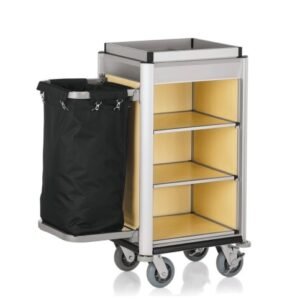 Zimmerservicewagen mit einem Wäschesack